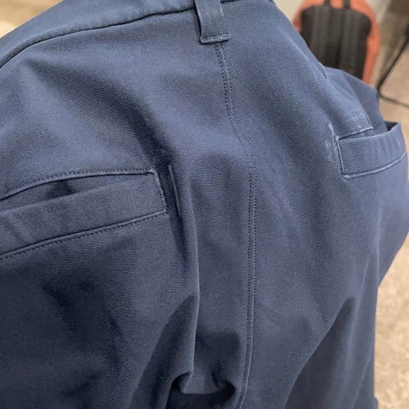 Lululemon  Commission Classic-Fit Pant 29"
Warpstreme Size 32 - Picture 10 of 12